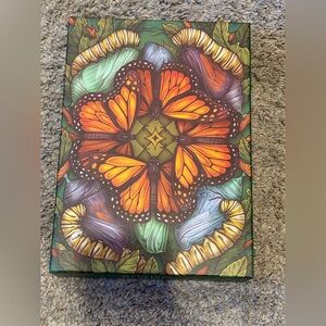 Monarch Butterfly 750 piece puzzle